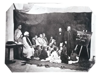 Fransk skola i Algeriet, ca 1860 svart fotografi se även 438857
